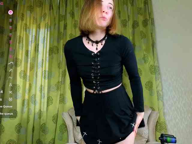 Adelina-Cowell webcam