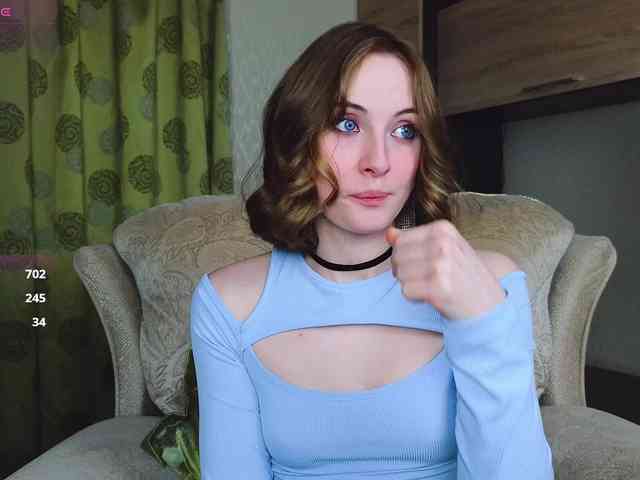Adelina-Cowell webcam