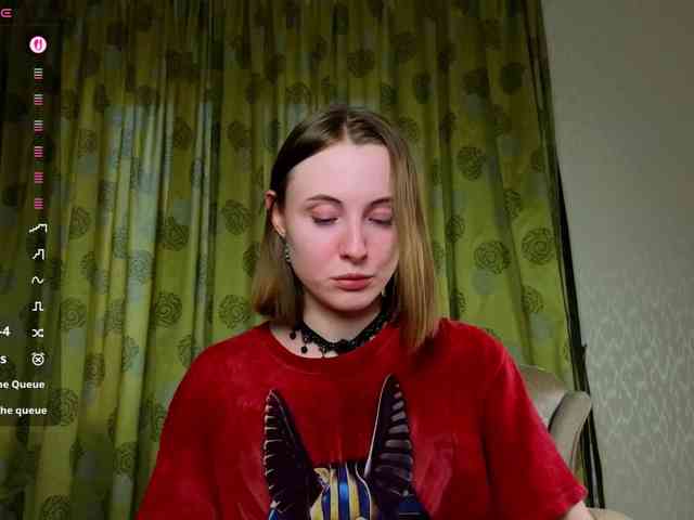 Adelina-Cowell webcam