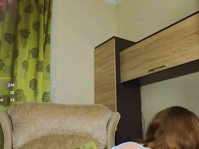 Adelina-Cowell webcam