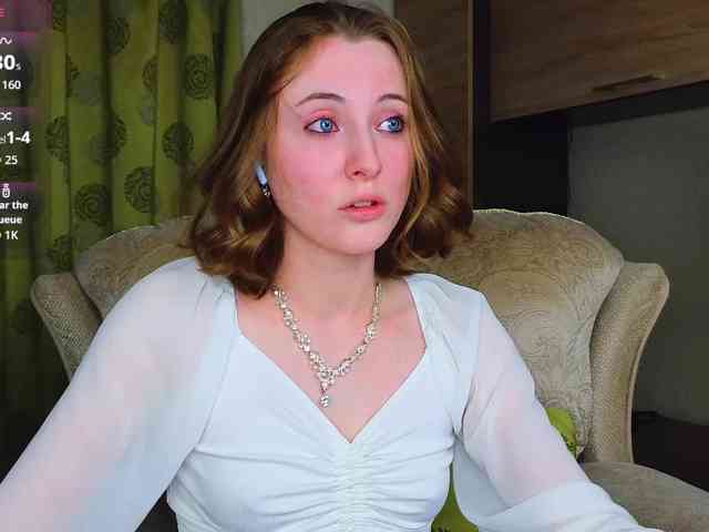 Adelina-Cowell webcam