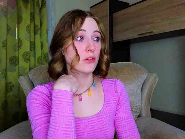 Adelina-Cowell webcam