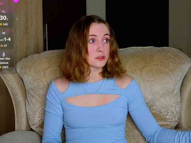 Adelina-Cowell webcam
