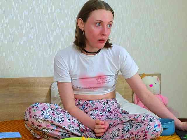 Adelina-Cowell webcam