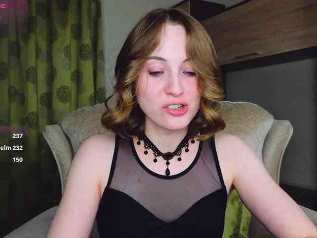 Adelina-Cowell webcam