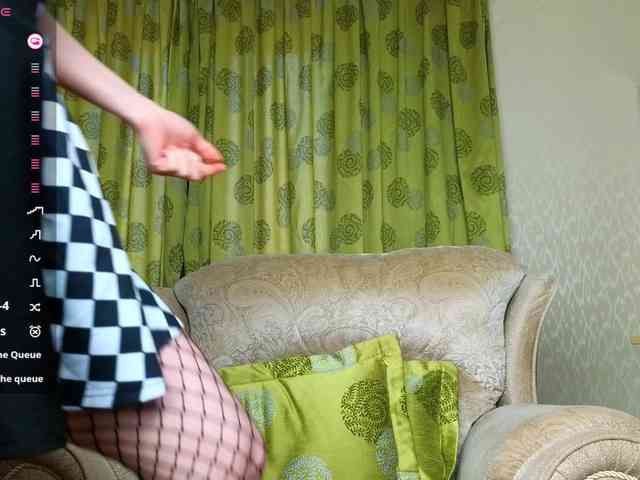 Adelina-Cowell webcam
