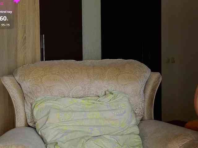Adelina-Cowell webcam