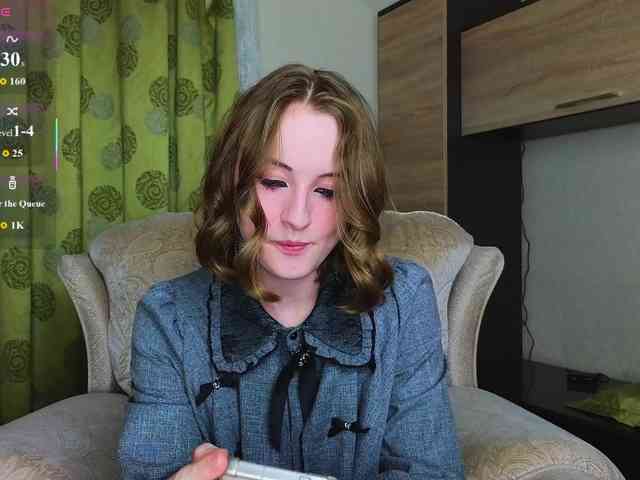 Adelina-Cowell webcam