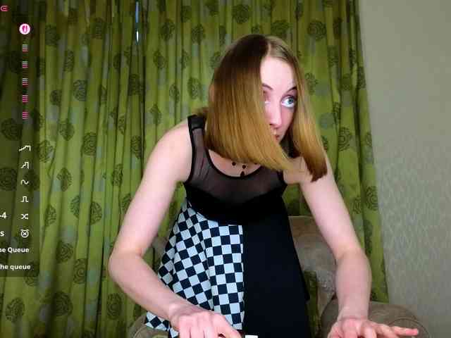 Adelina-Cowell webcam
