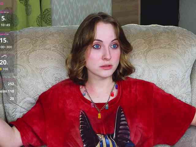Adelina-Cowell webcam