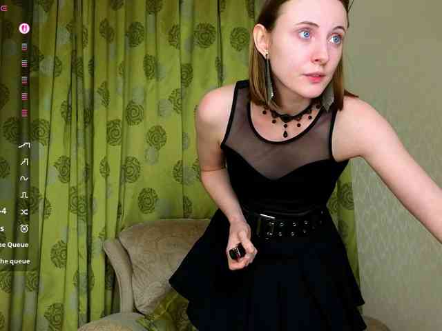 Adelina-Cowell webcam