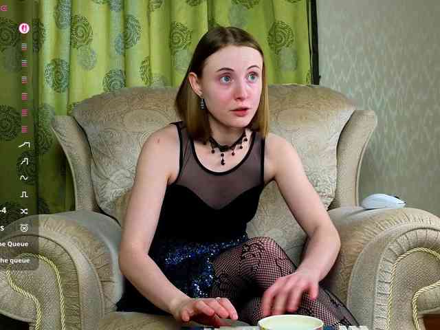 Adelina-Cowell webcam
