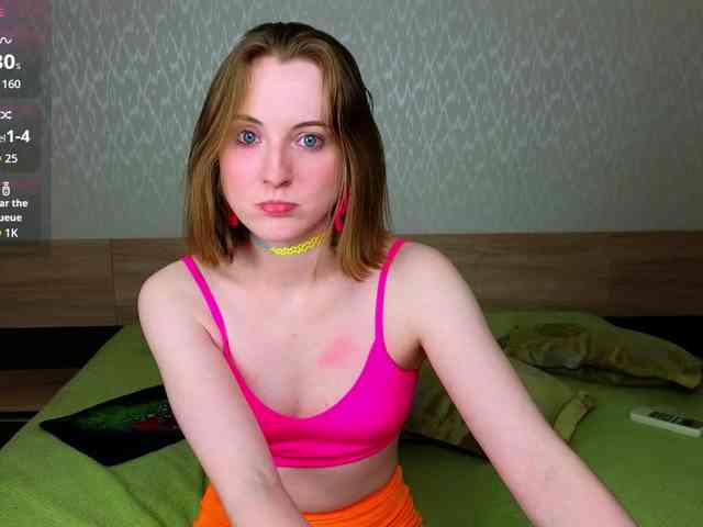 Adelina-Cowell webcam