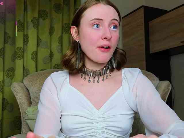 Adelina-Cowell webcam