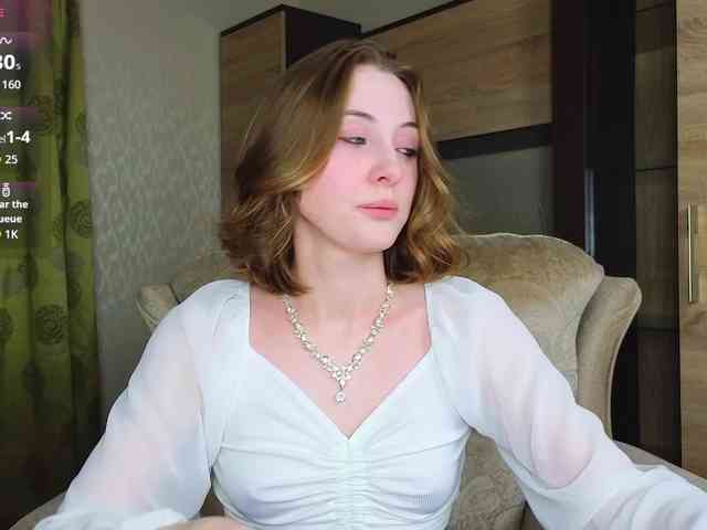 Adelina-Cowell webcam