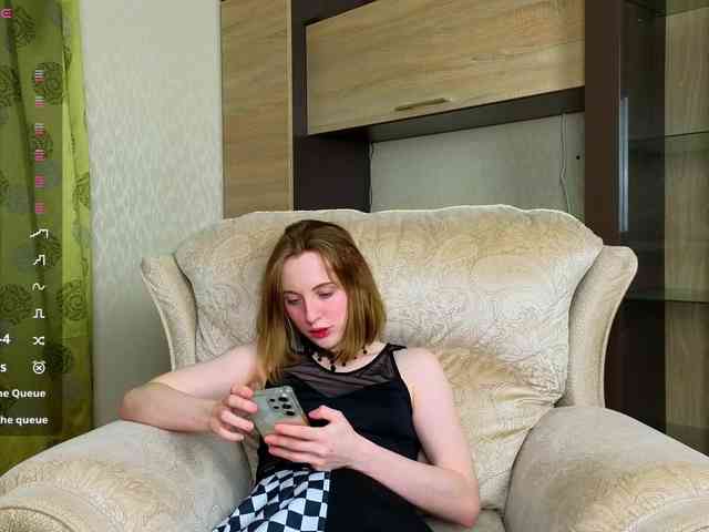Adelina-Cowell webcam