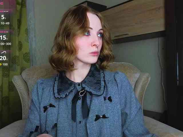 Adelina-Cowell webcam