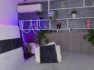 ChristyBrooks Porn Show