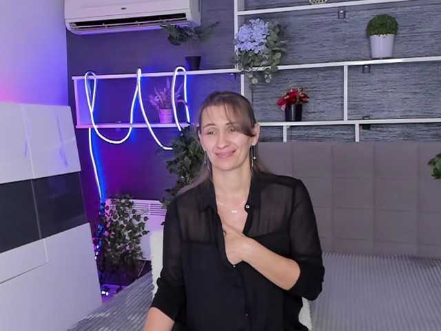 ChristyBrooks live cam on BongaCams