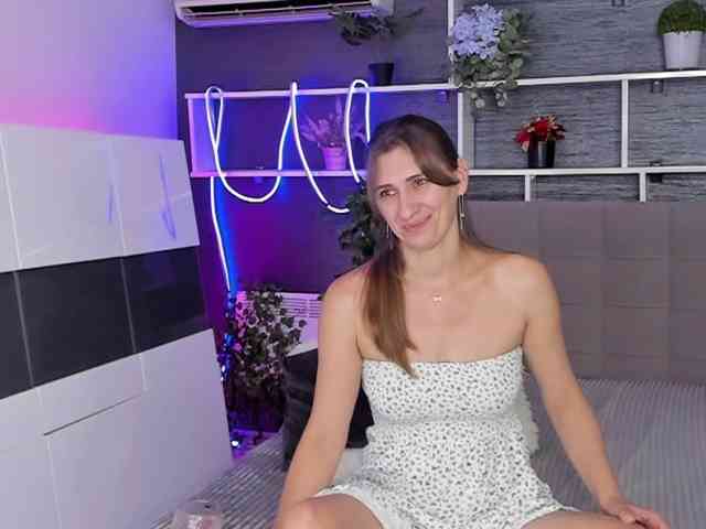 ChristyBrooks webcam