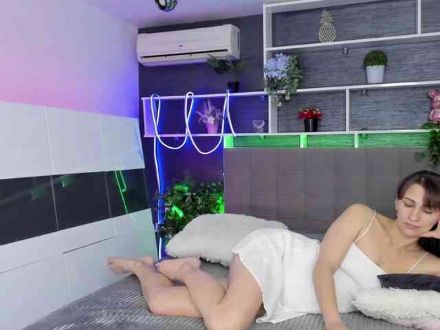 ChristyBrooks webcam