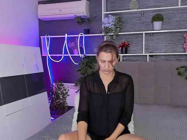ChristyBrooks webcam