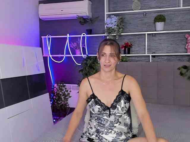 ChristyBrooks webcam