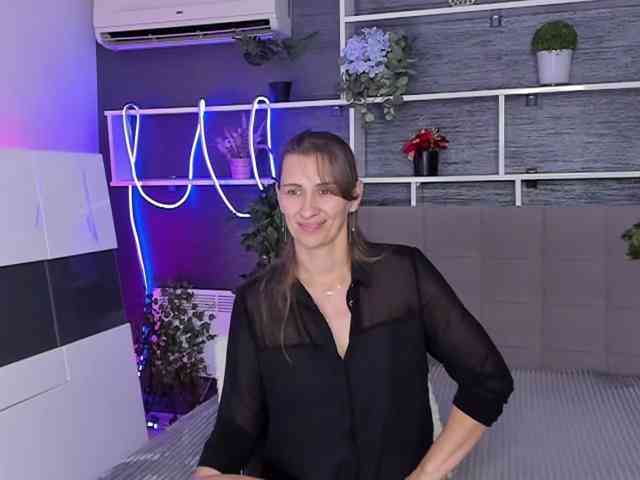 ChristyBrooks webcam