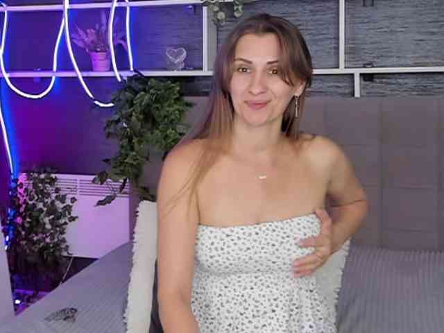 Модель: ChristyBrooks