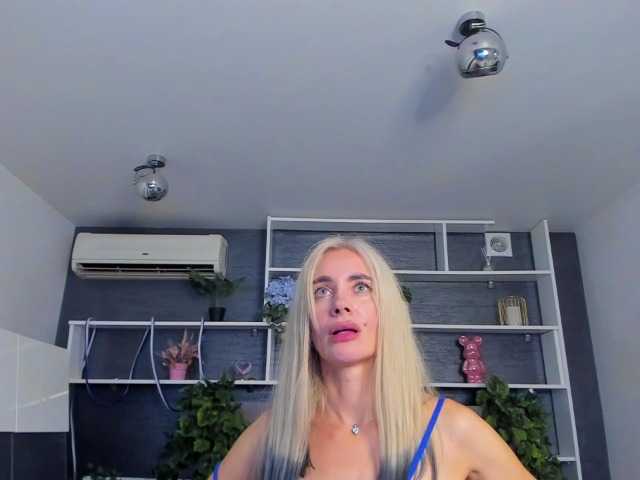 SabrinaSharm live webcam show