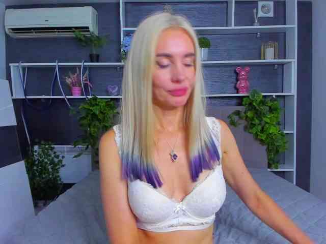 SabrinaSharm SabrinaSharm