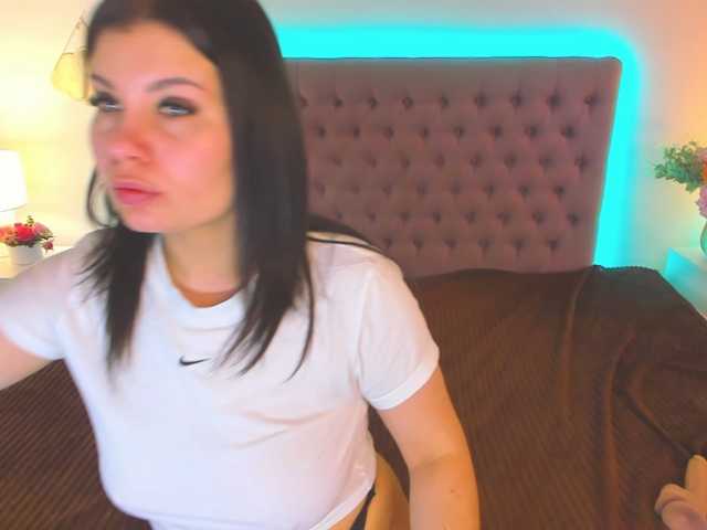 AmandaHope, en vivo ahora en BongaCams