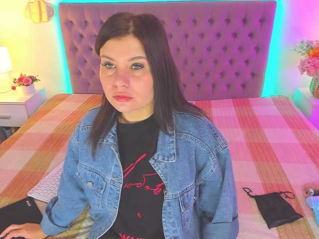 AmandaHope live cam preview