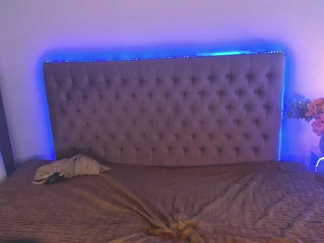 le modèle AmandaHope est en webcam porno dans un show sur le site bongacams, il possède les tags suivants: White/Caucasian,Brunette,Shaved