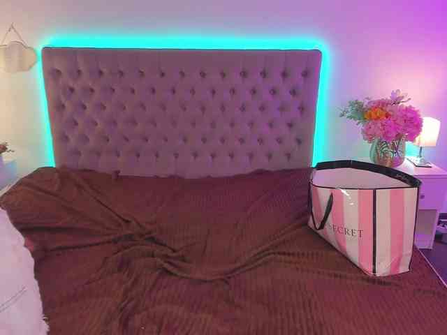 AmandaHope webcam