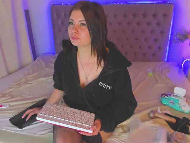 AmandaHope webcam