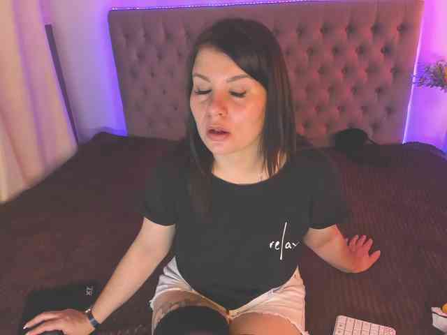 AmandaHope webcam