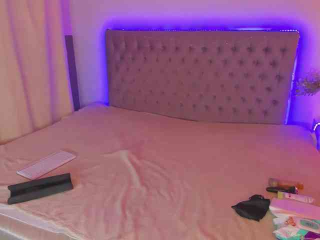 AmandaHope webcam