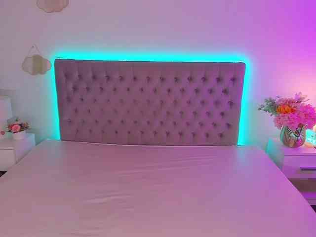 AmandaHope webcam