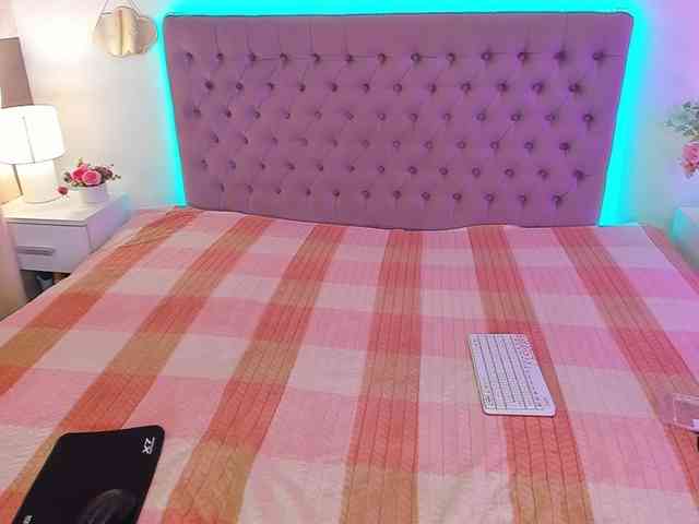 AmandaHope webcam