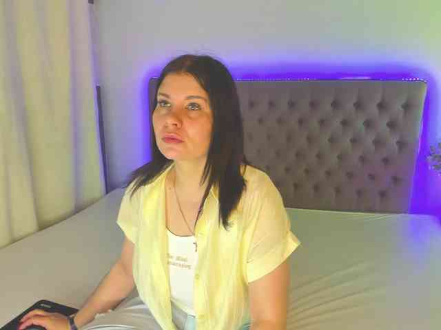 AmandaHope webcam