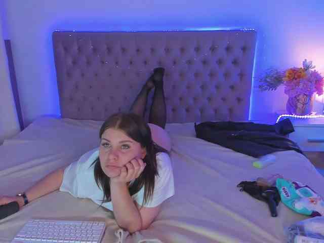 AmandaHope webcam