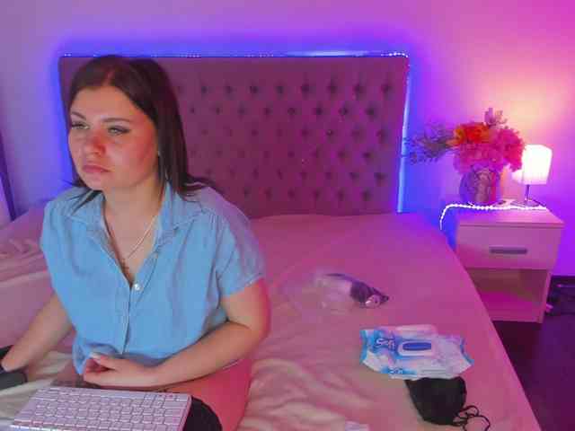 AmandaHope webcam