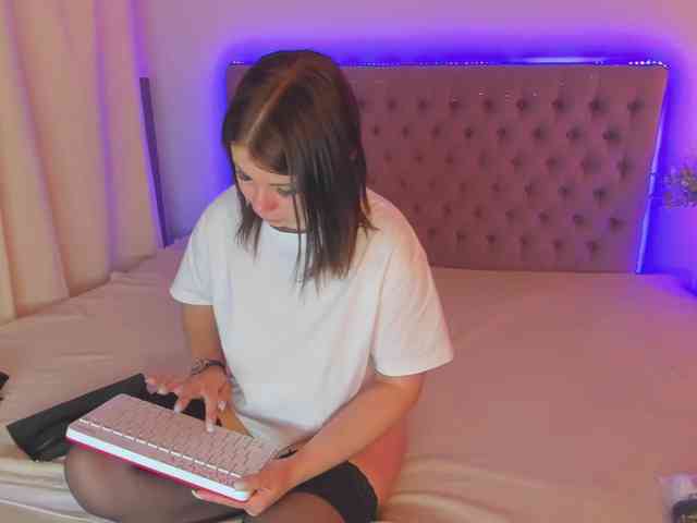 AmandaHope webcam