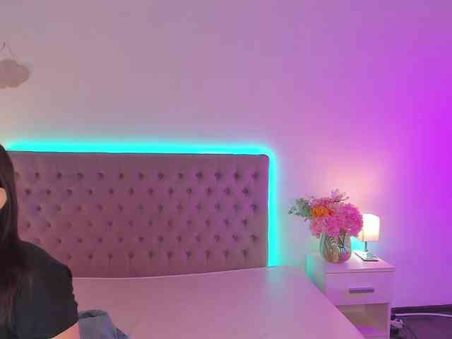 AmandaHope webcam