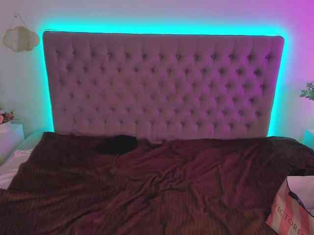 AmandaHope webcam