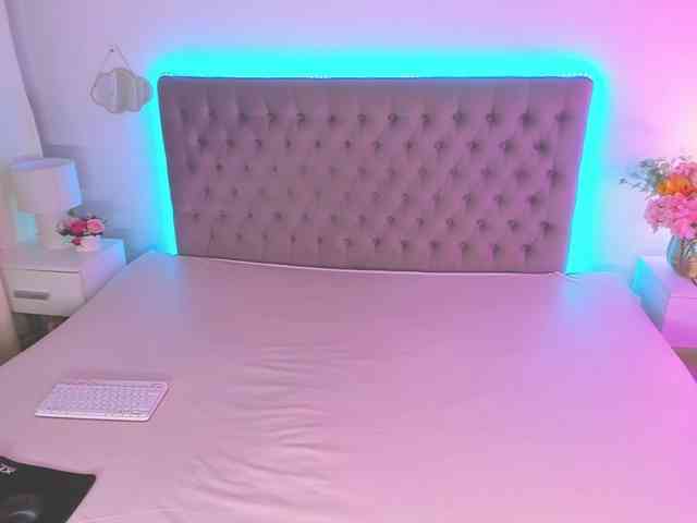 AmandaHope webcam