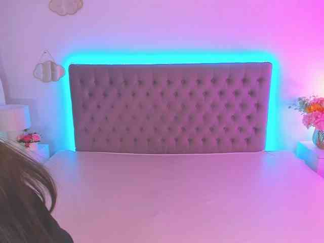 AmandaHope webcam