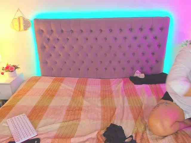AmandaHope webcam