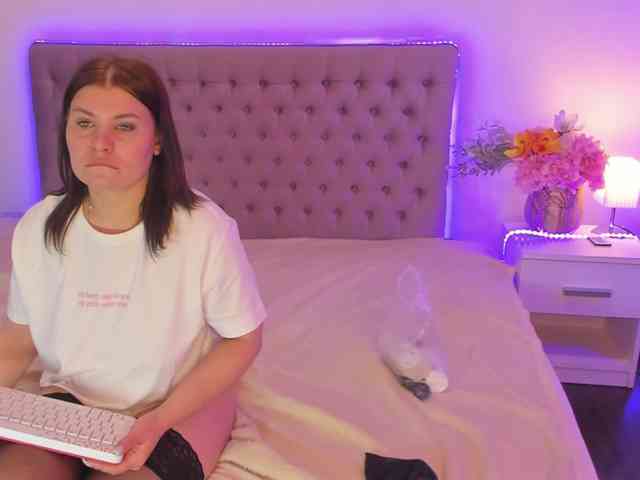 AmandaHope webcam